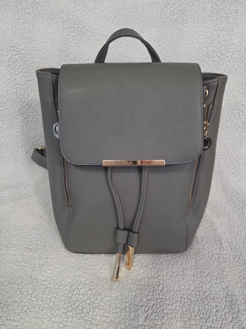Wink Kangaroo Small Backpack Handbag Purse Gray Faux Saffiano Leather Drawstring